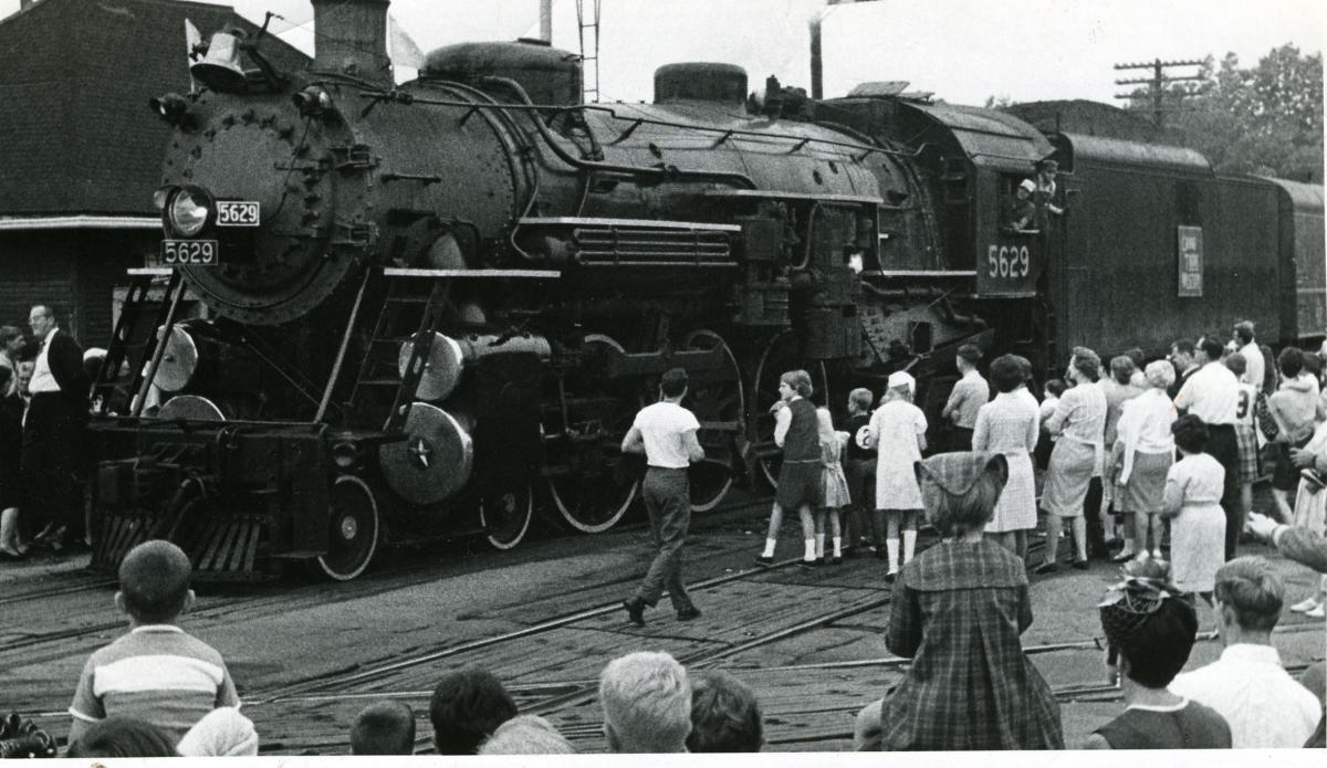 Steam Engine Visits Griffith